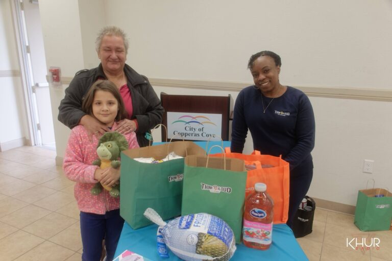 Veteran family receives Holiday Package